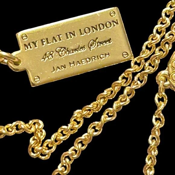 MY FLAT IN LONDON NECKLACE with Bow Tassel Pearls - Picture 2 of 12